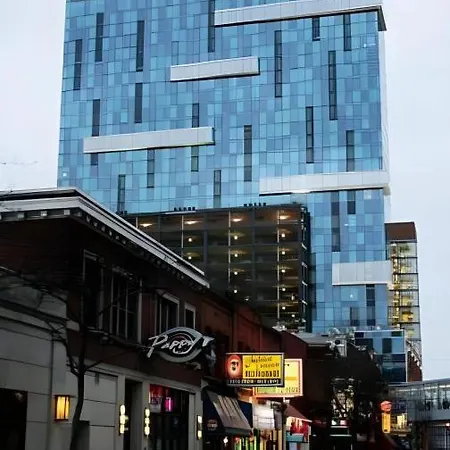 Hollywood Casino At Greektown Hotel